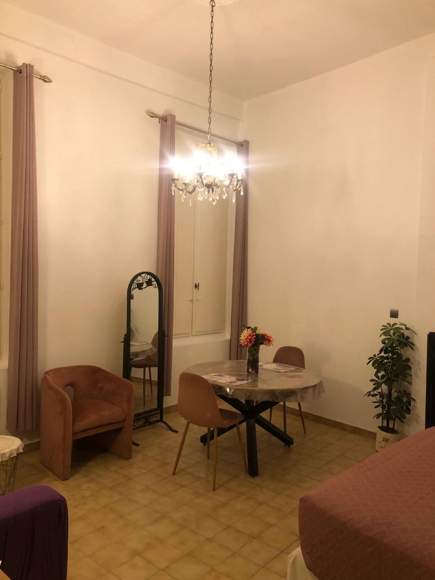 Au Coeur D'avignon Intra-muros *